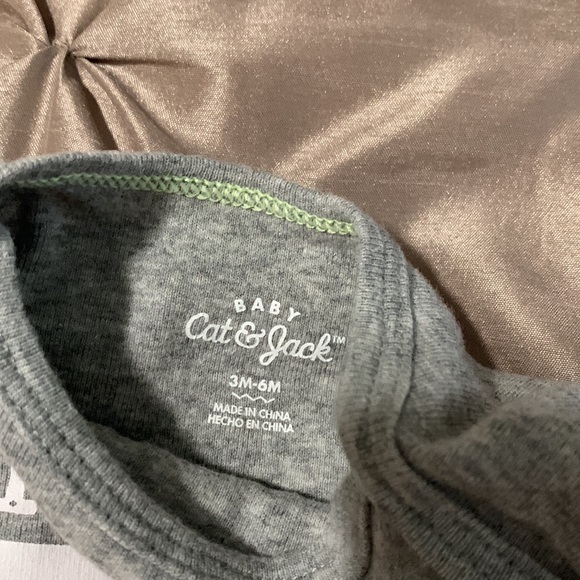 3-6 months I Am New Here onesie - Picture 3 of 4